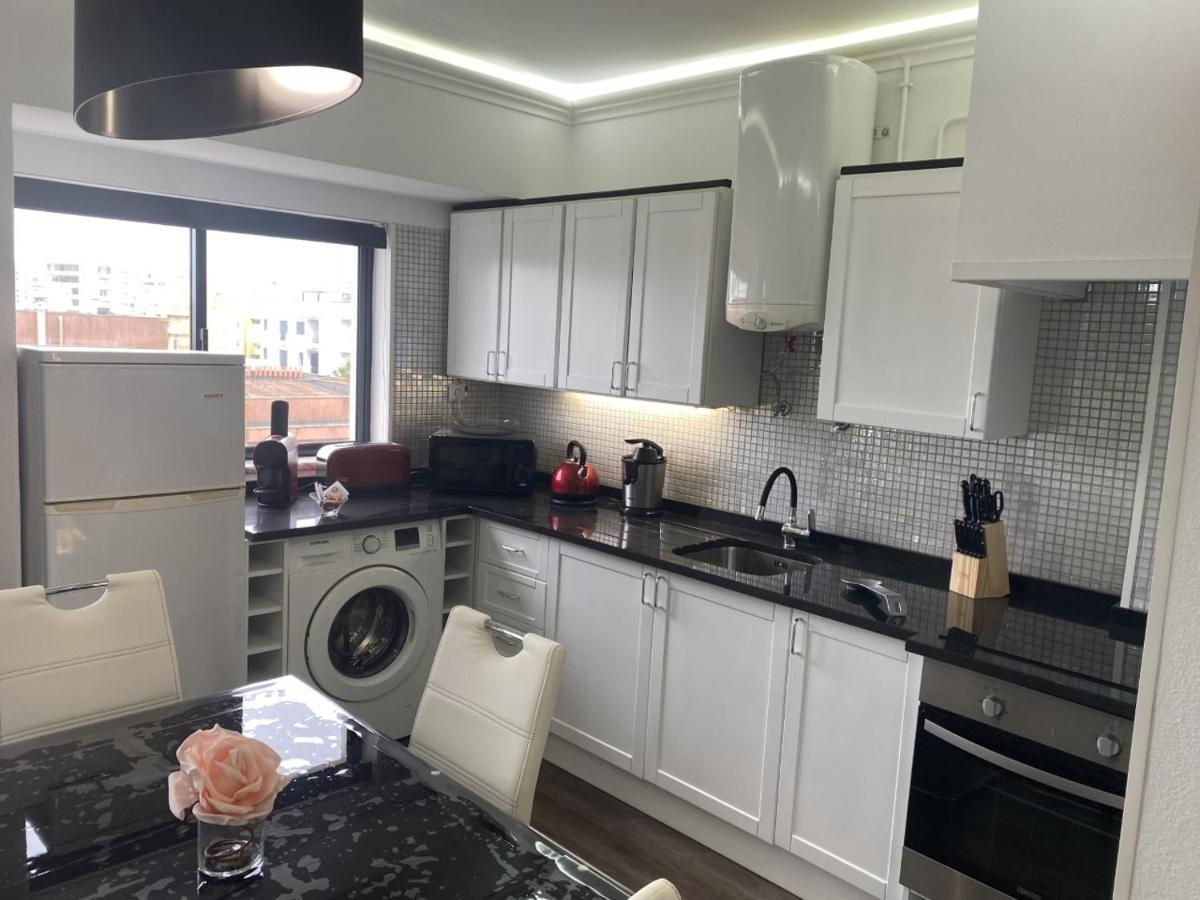 Seas The Day Apartment Portimao Luaran gambar